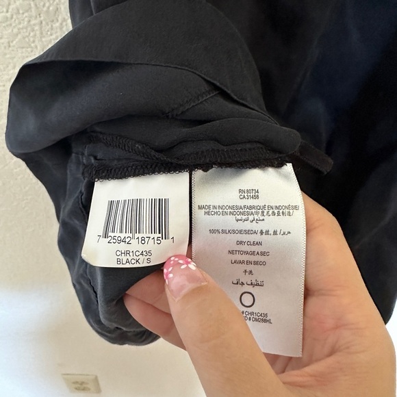 BCBGMAXAZRIA Black Silk Ruffle Scrunched Ruched Neck Halter Blouse Shirt Top - Picture 4 of 5